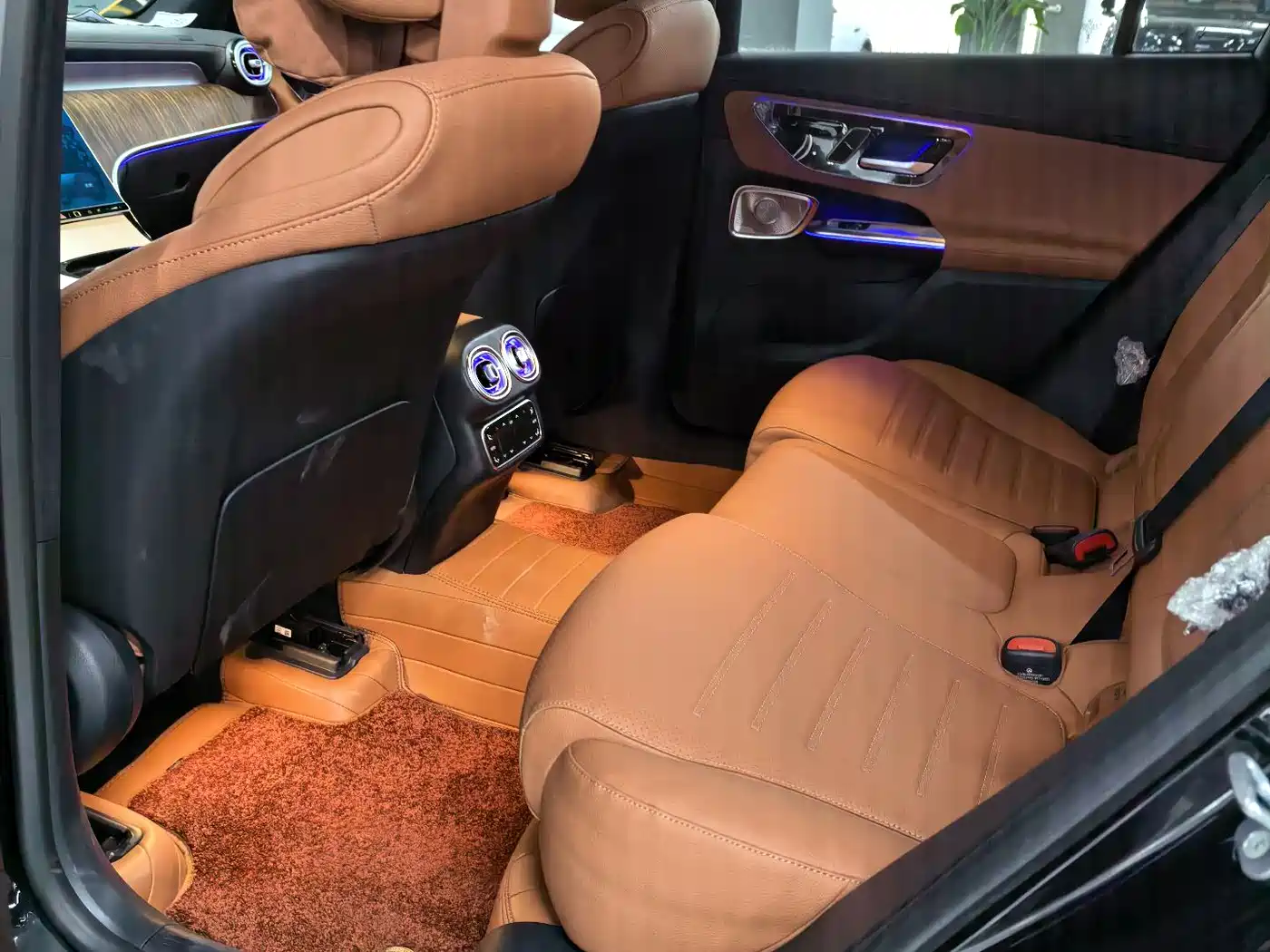 Mercedes-Benz GLC 2025 GLC 300 L 4MATIC Dynamic 5-seater фото 8