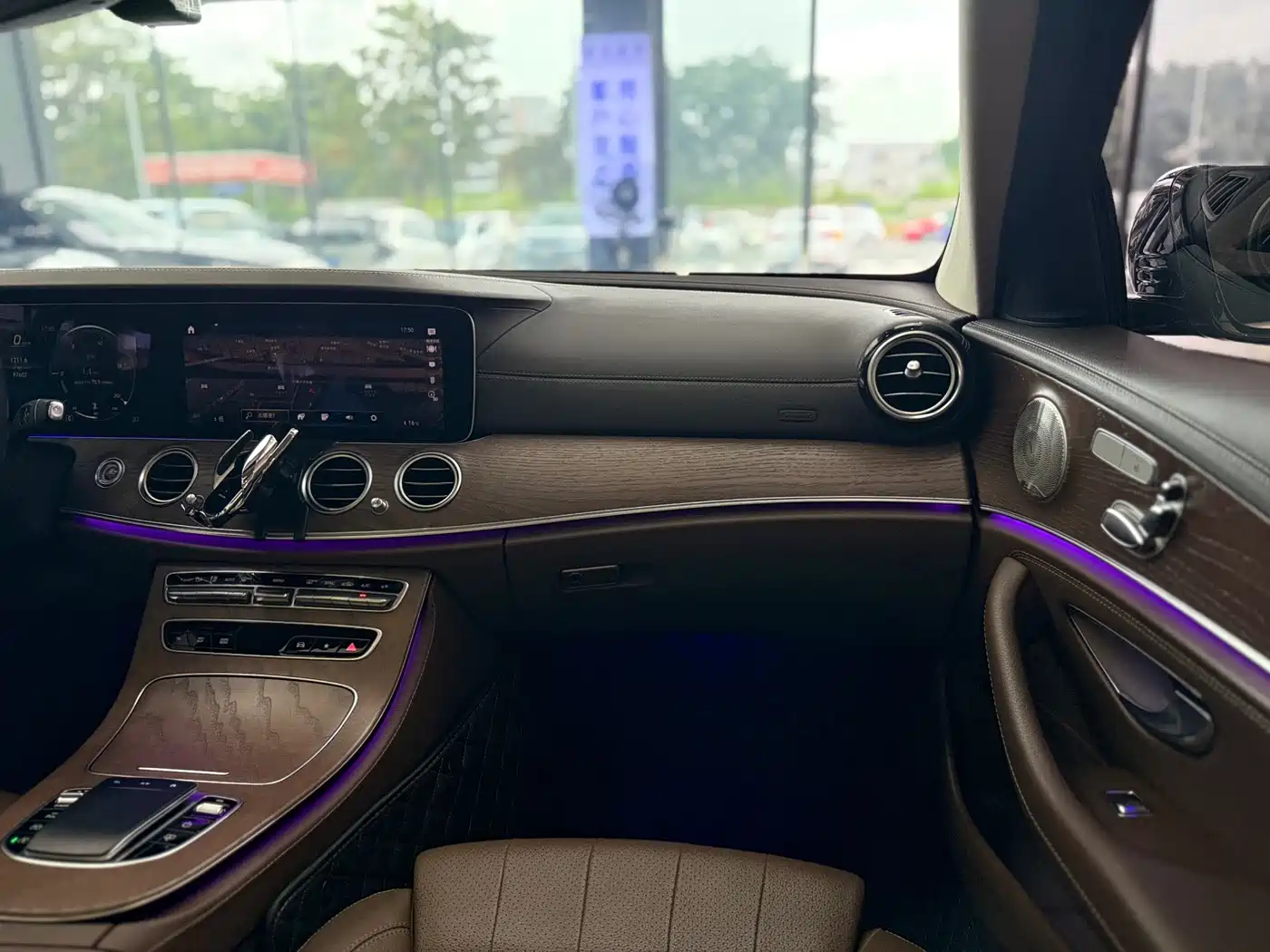 Mercedes-Benz E-Class 2022 E 300 L Luxury фото 15