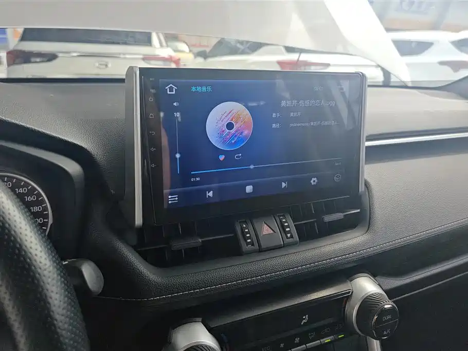Toyota Wildlander 2022 Hybrid 2.5L E-CVT FWD Leading Edition фото 13