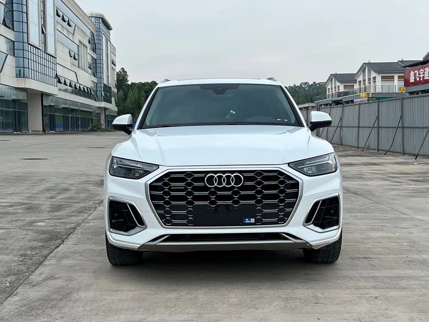 Audi Q5L 2022 40T Luxury Dynamic фото 2
