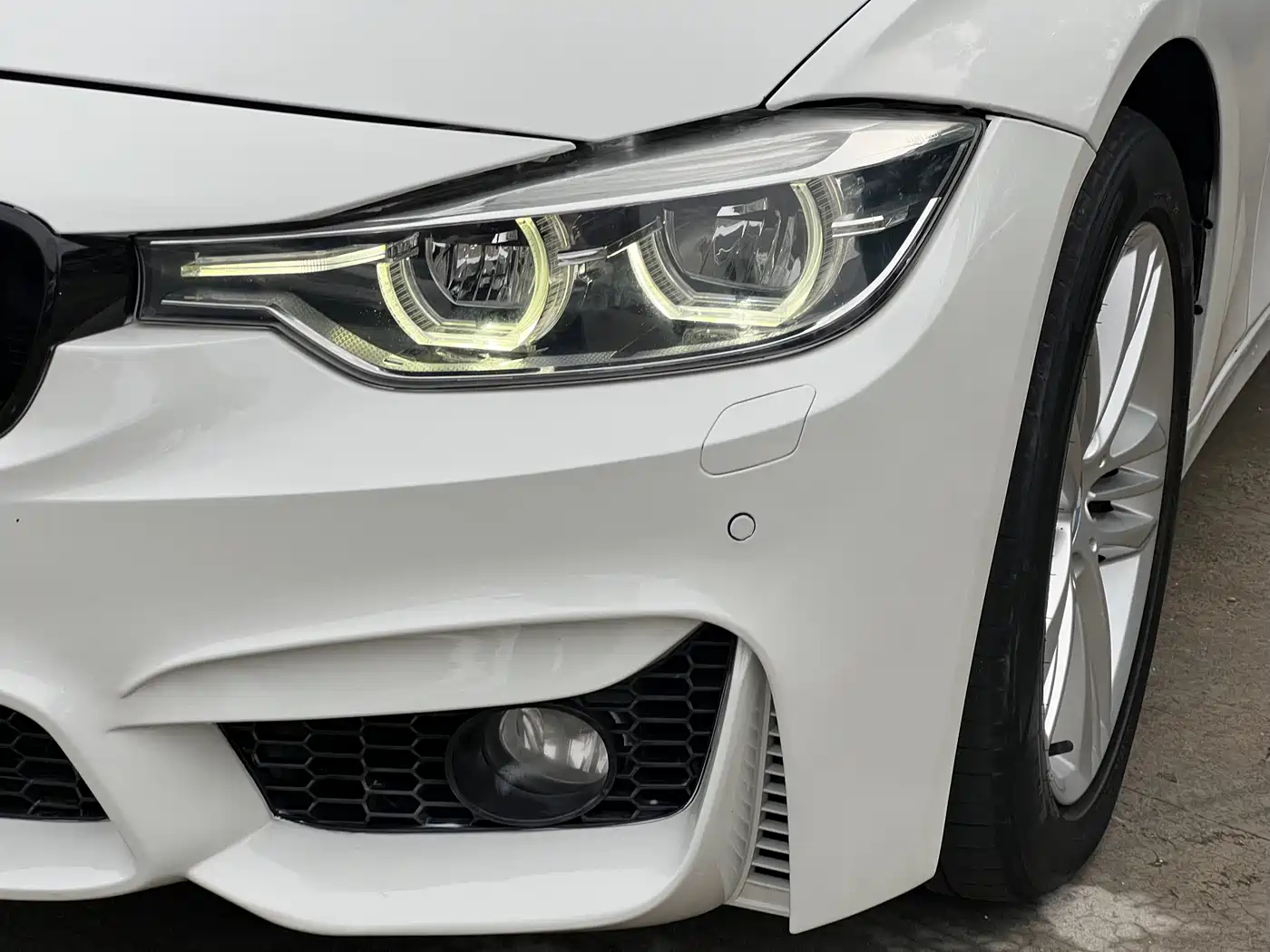 BMW 3 Series 2016 320i Fashion Model фото 12