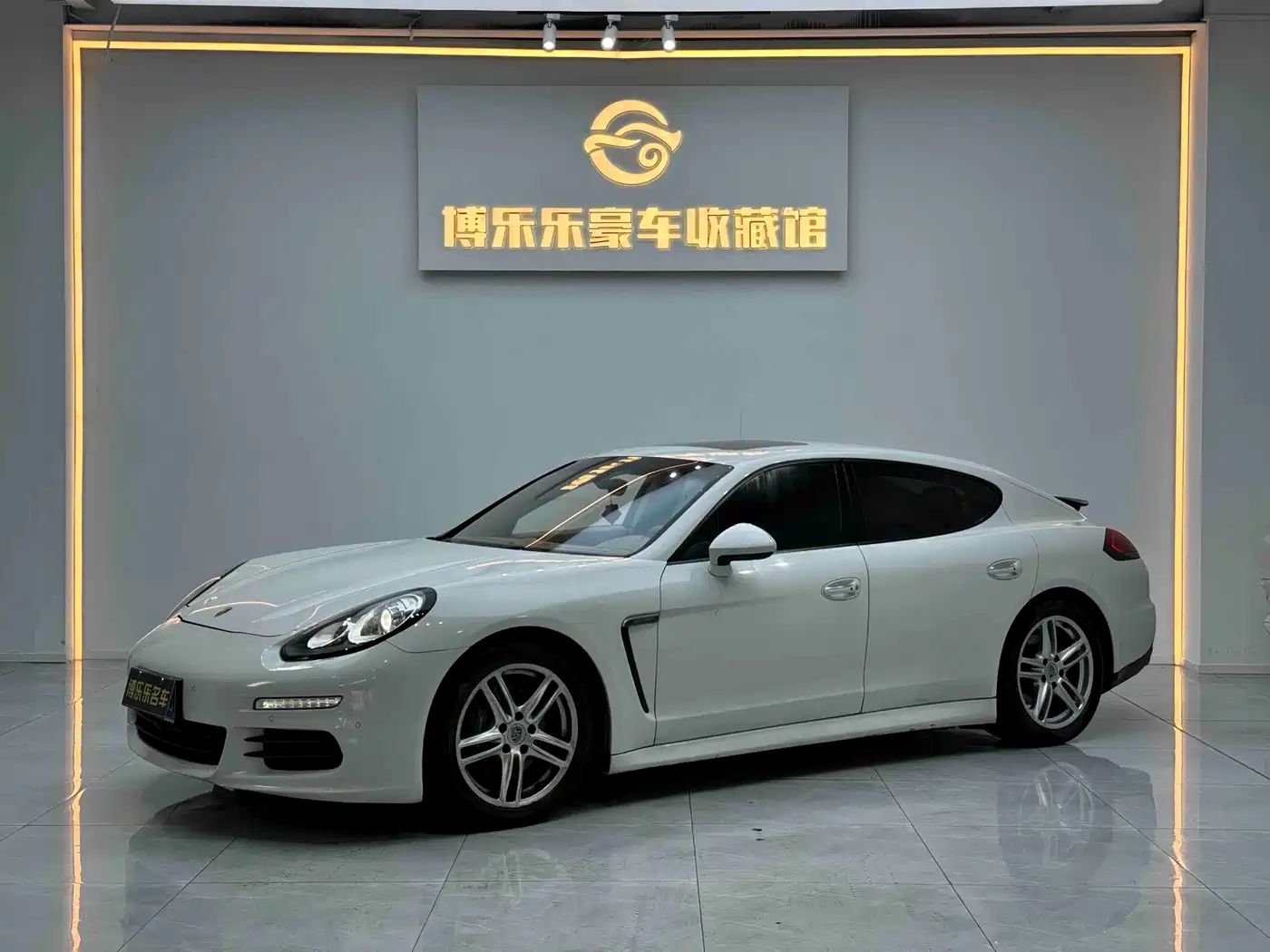 Porsche Panamera 2014 Panamera 3.0T