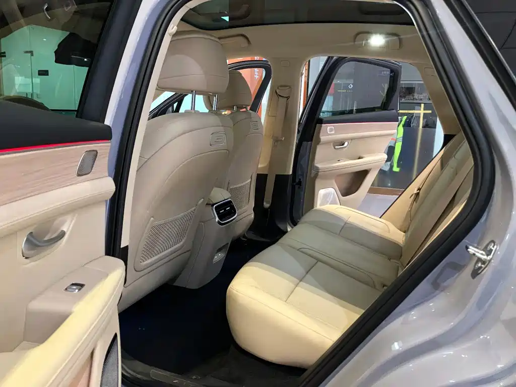 AITO Wenjie AITO M5 2025 2024 Extended Range Max RS AWD Advanced Smart Driving Edition