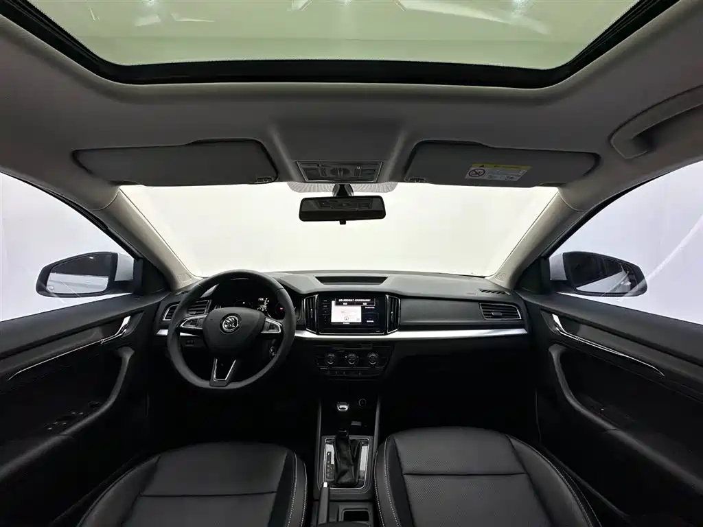 Škoda Kamiq 2022 1.5L Automatic Comfort Edition фото 10