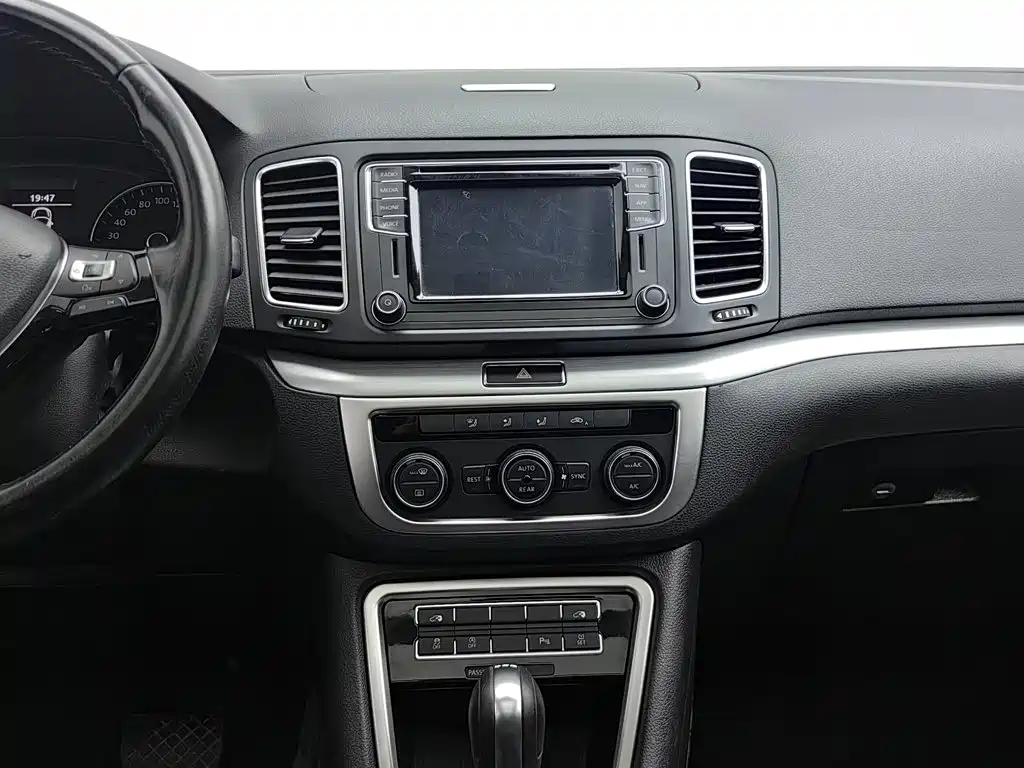 Volkswagen Sharan 2018 2018 380TSI Comfort 6-Seater