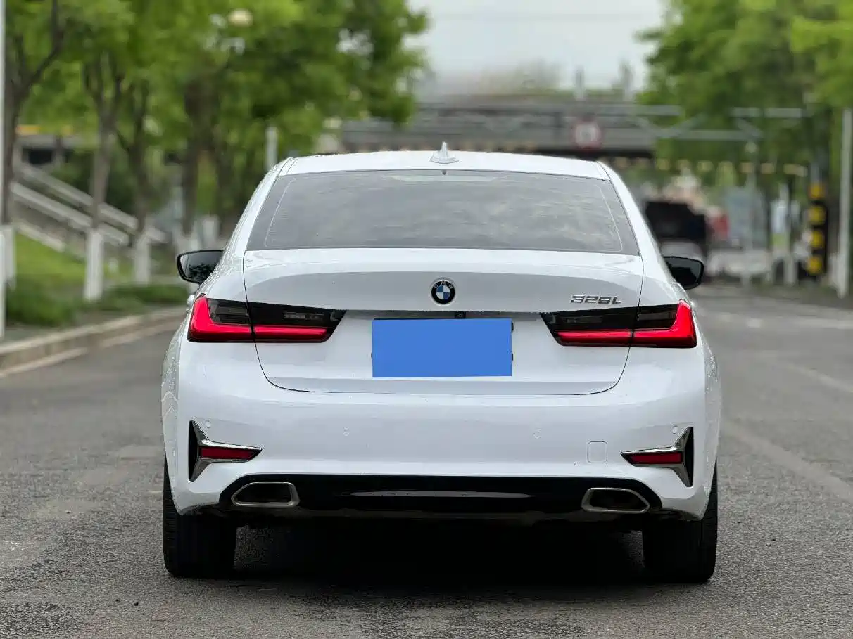 BMW 3 Series 2020 325Li Launch Edition фото 4