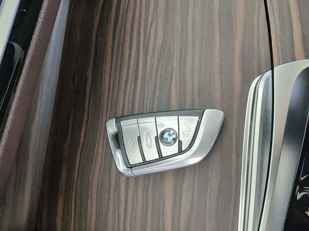 Фото 9 - BMW 5 Series