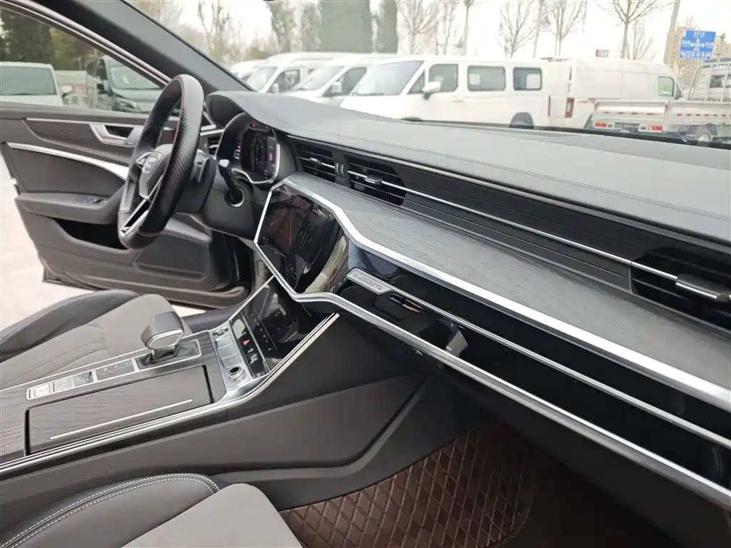Audi A6L 2024 45 TFSI quattro Premium Dynamic фото 12
