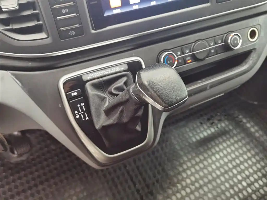 SAIC MAXUS XINTU V80