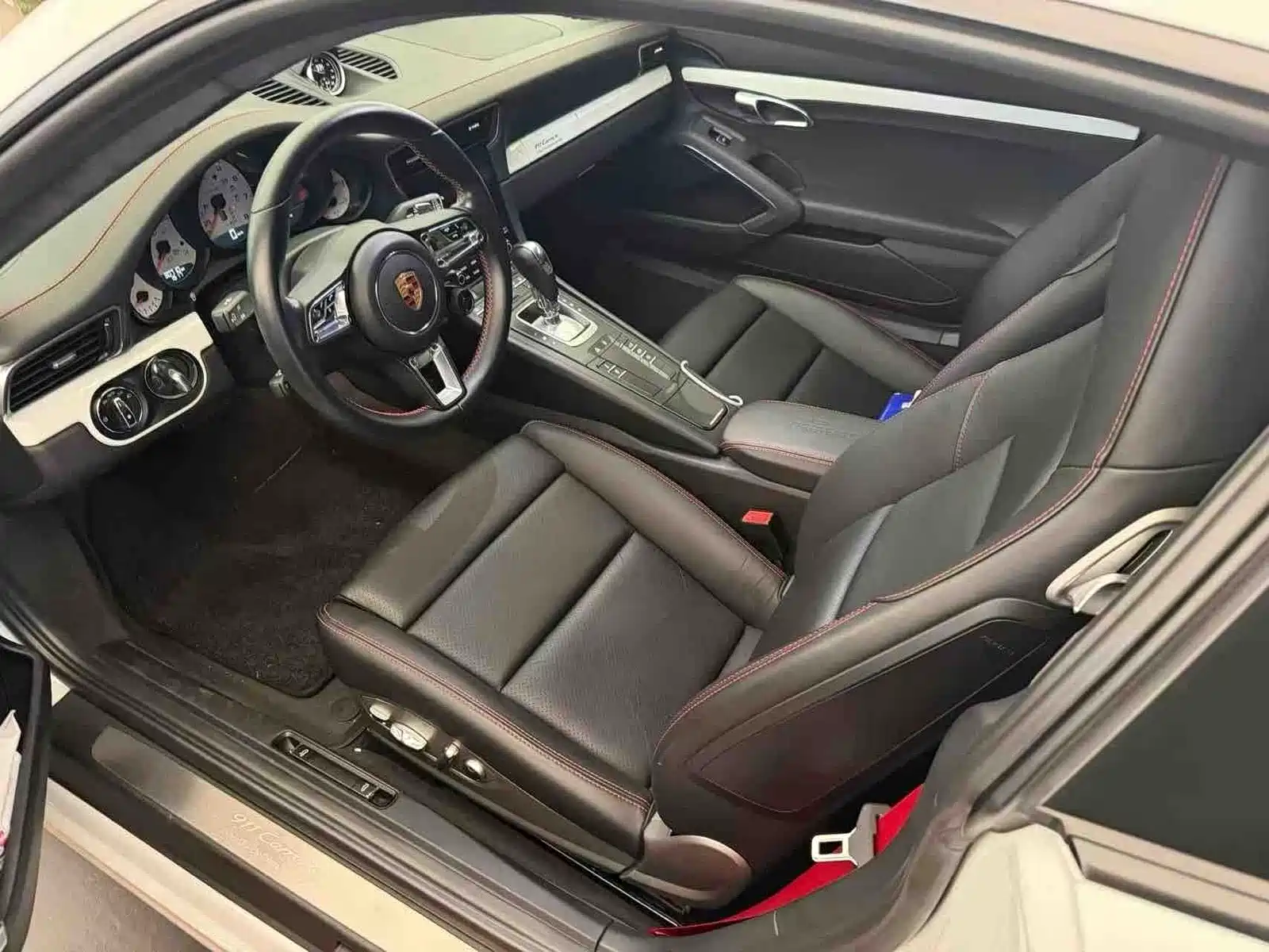 Photo 5 - Porsche 911