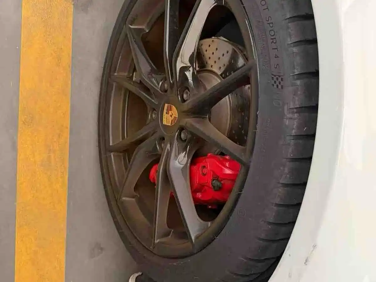 Photo 8 - Porsche 911