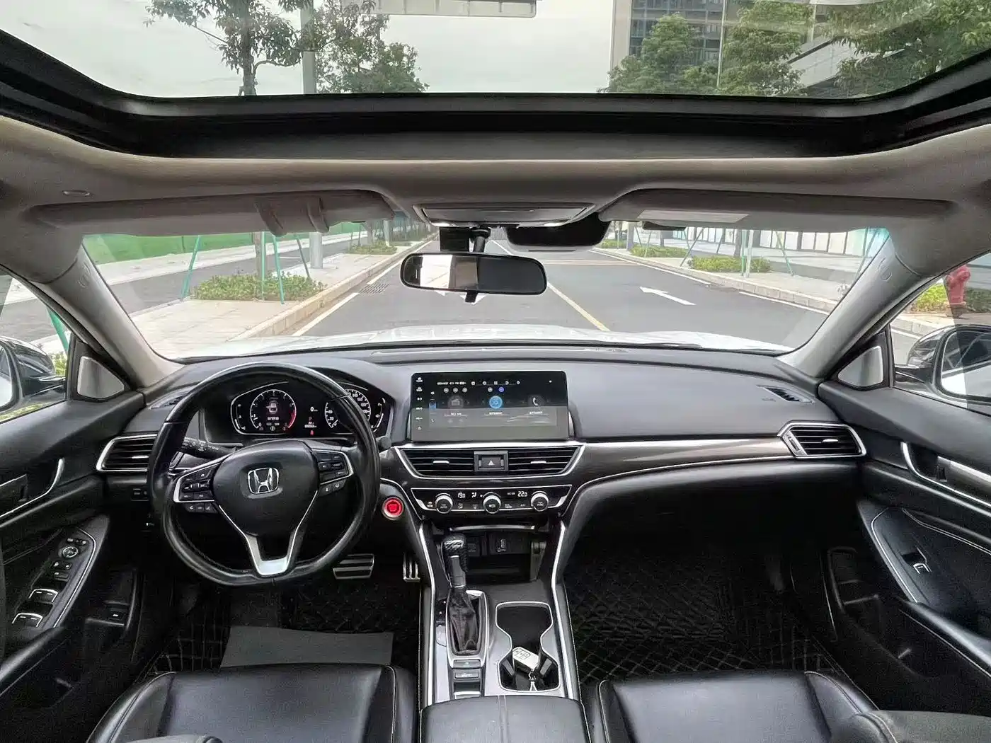 Honda Accord 2022 260TURBO Phantom Night Premium фото 6