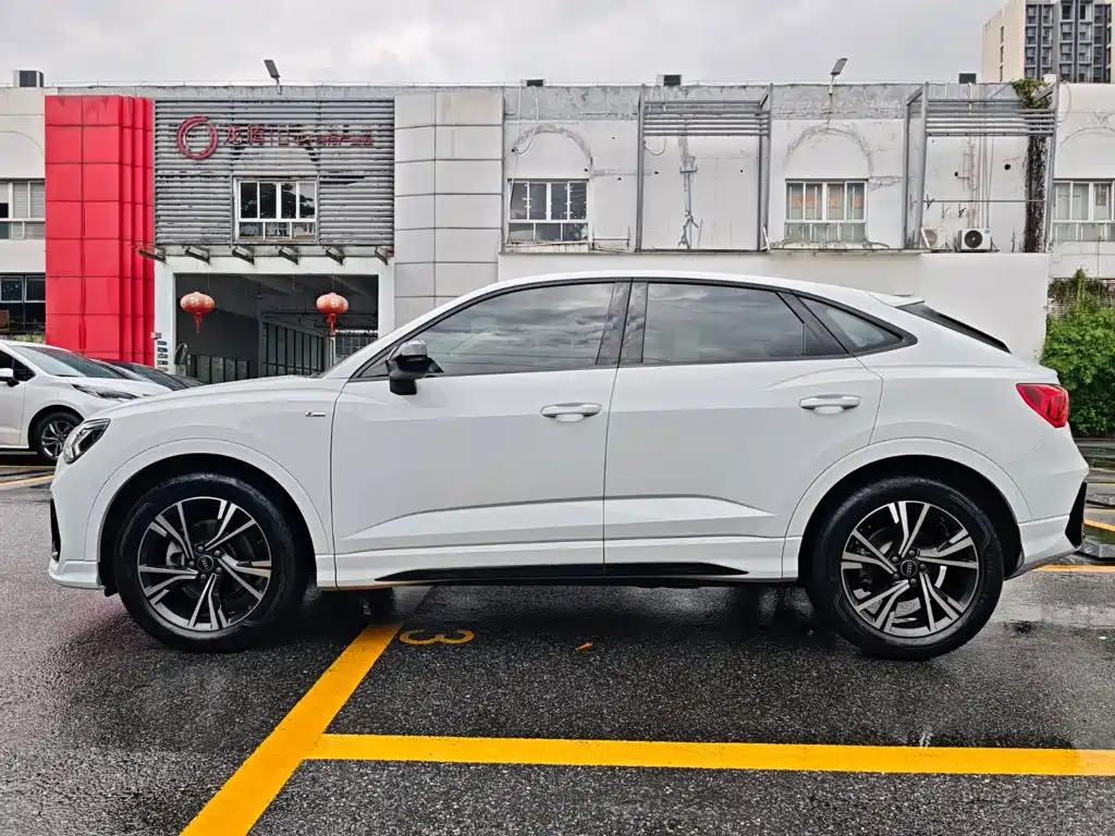 Audi Q3 Sportback 2023 2022 40 TFSI Fashion