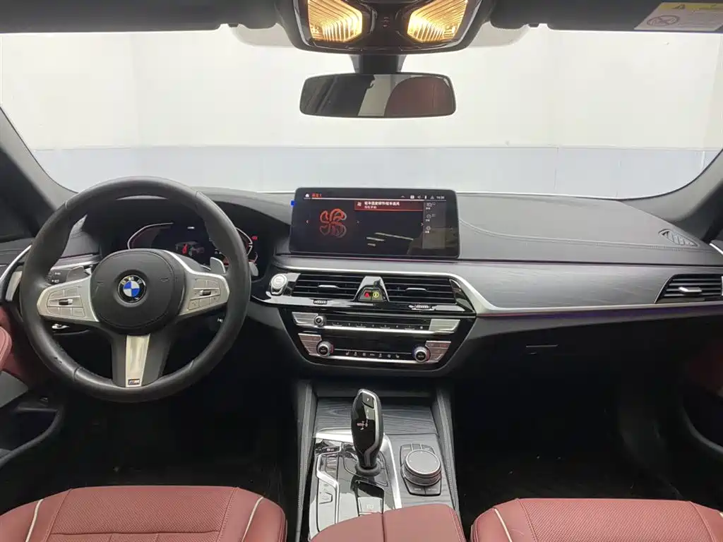 BMW 5 Series 2023 530Li Leading M Sport Package фото 14
