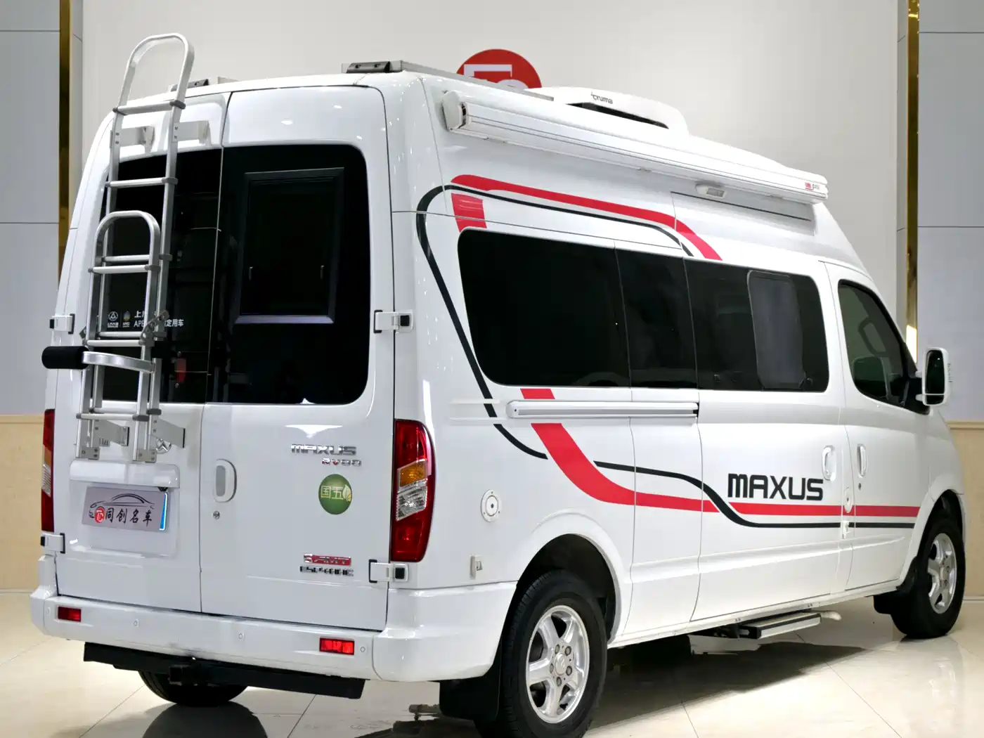 SAIC Maxus Xintu V80 2018 2.5T AMT Elite Long Wheelbase High Roof 5 Seater фото 6