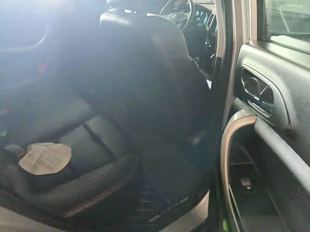 Photo 11 - Changan CS35