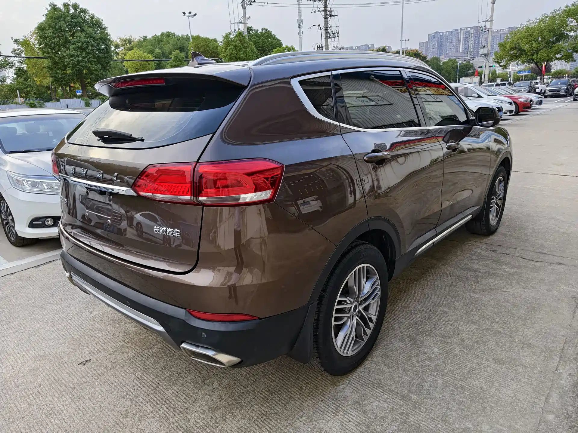 Photo 6 - Haval H6