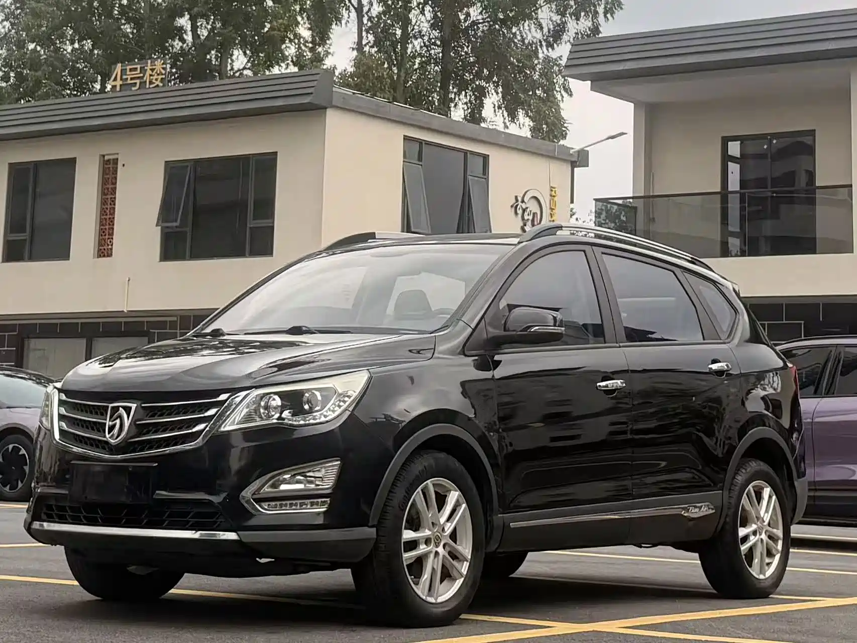 Фото 1 - Baojun 560