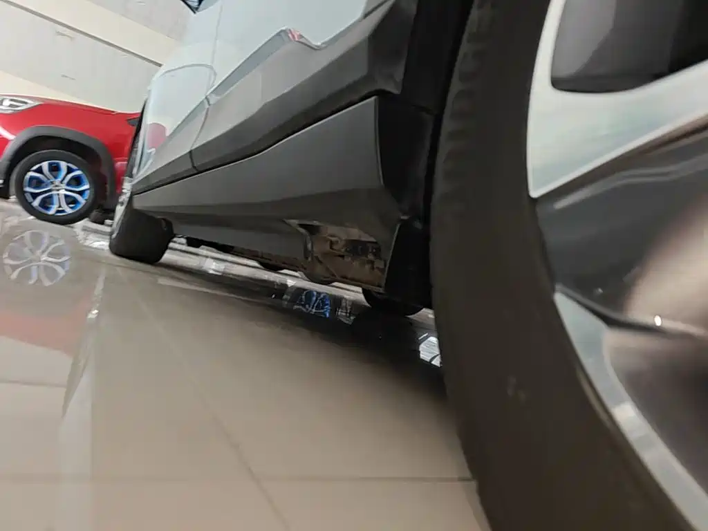 Фото 22 - Chevrolet Menlo