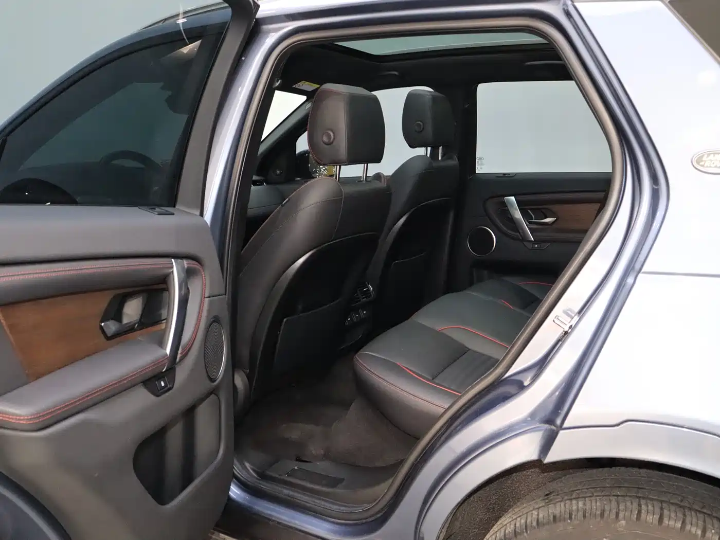 Land Rover Discovery Sport 2022 Model 249PS R-Dynamic S Performance Edition 5-Seater фото 20