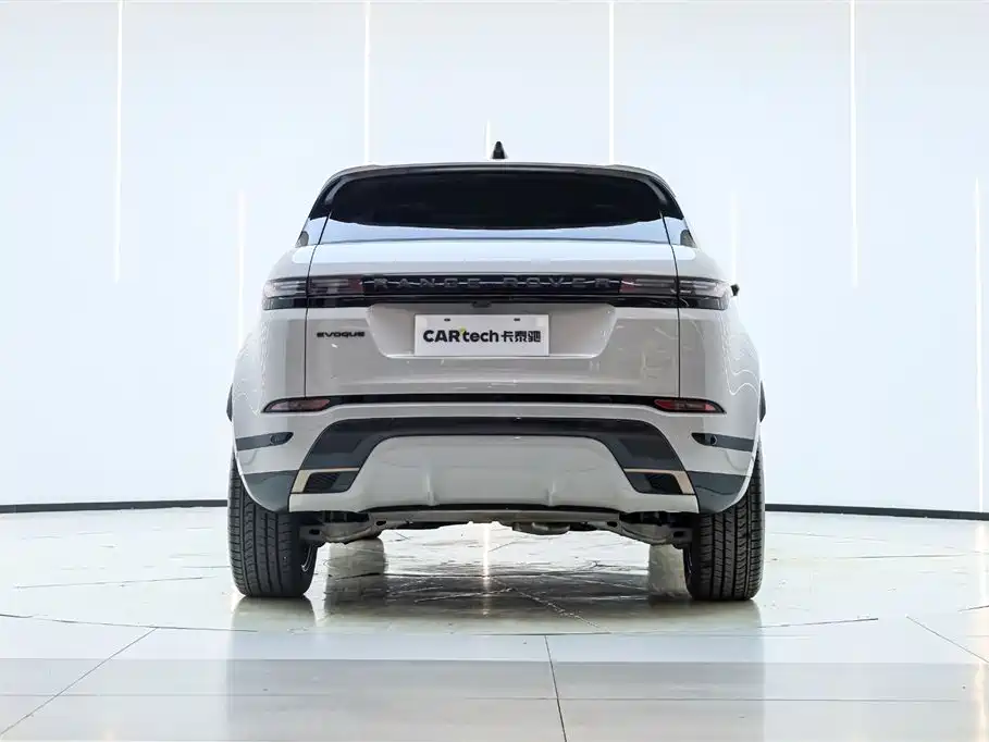 Land Rover Range Rover Evoque 2026 Range Rover Evoque L SE фото 2