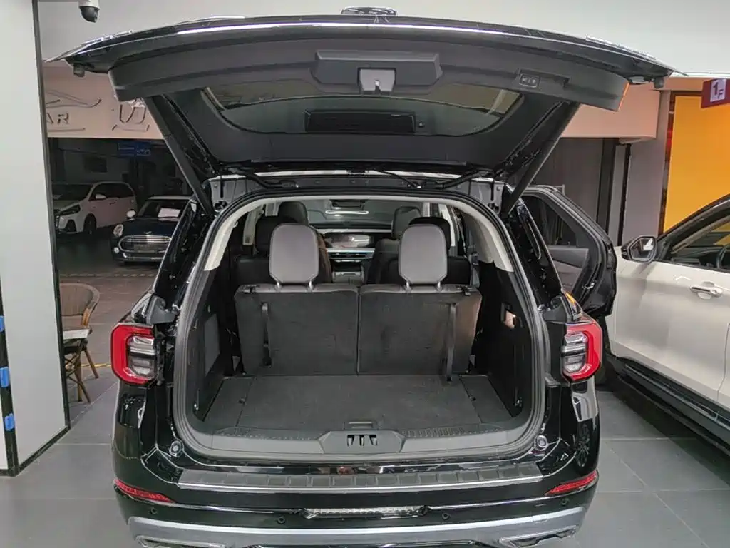 Ford Explorer 2024 2024 2.3T EcoBoost AWD Titanium Edition 6-Seater