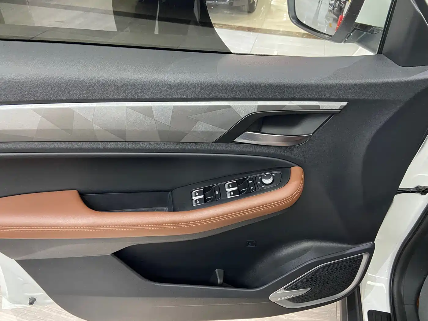 GEELY AUTOMOBILE VISION X6
