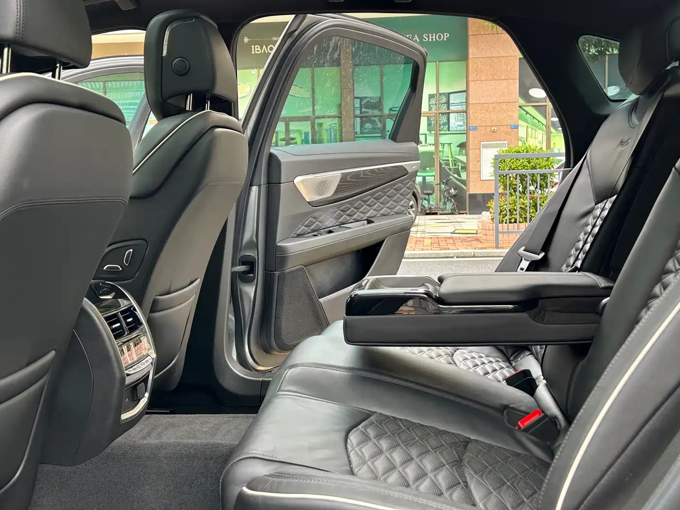 Cadillac CT6 2024 2023 28T Premium Model