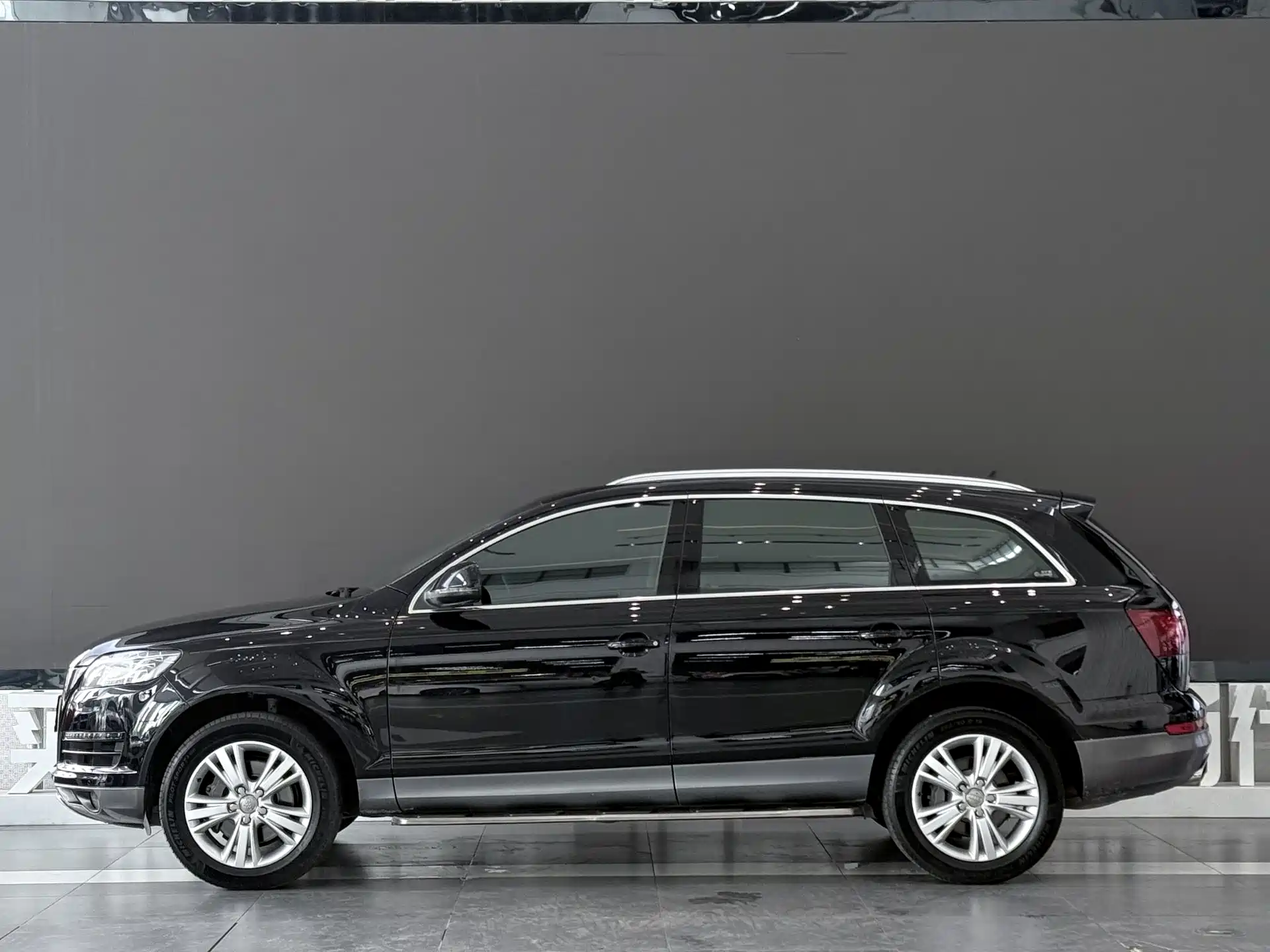 Photo 5 - Audi Q7