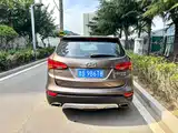 Фото 5 - Hyundai Santa Fe