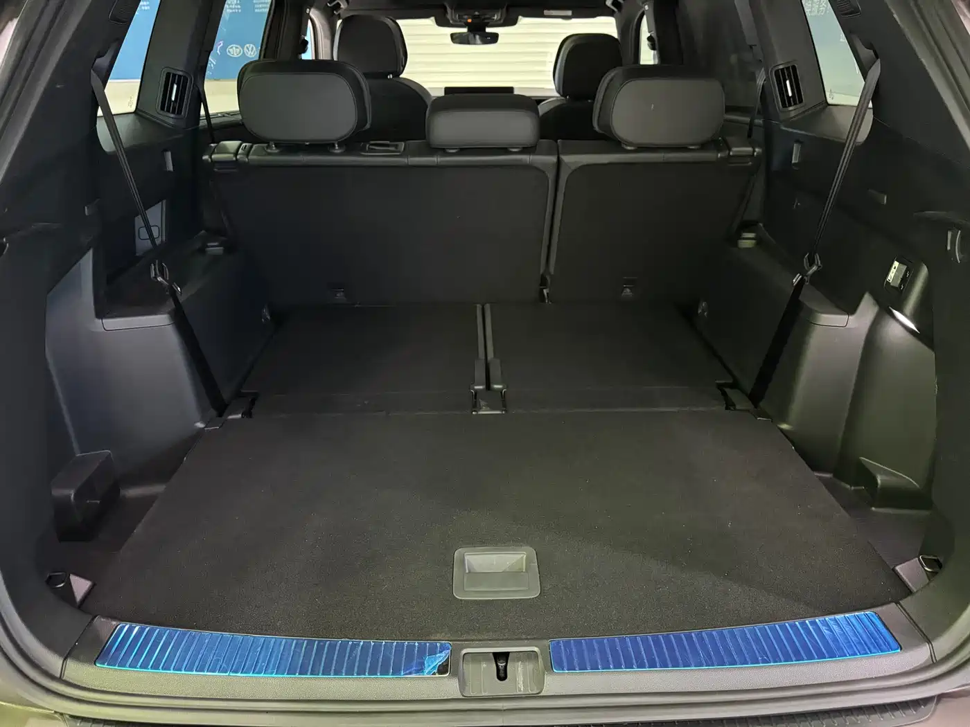 Volkswagen Teramont 2025 Teramont Pro 450TSI 4WD Summit Edition фото 11