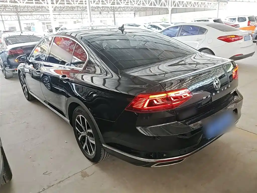 Volkswagen Magotan 2020 330TSI DSG Luxury фото 5