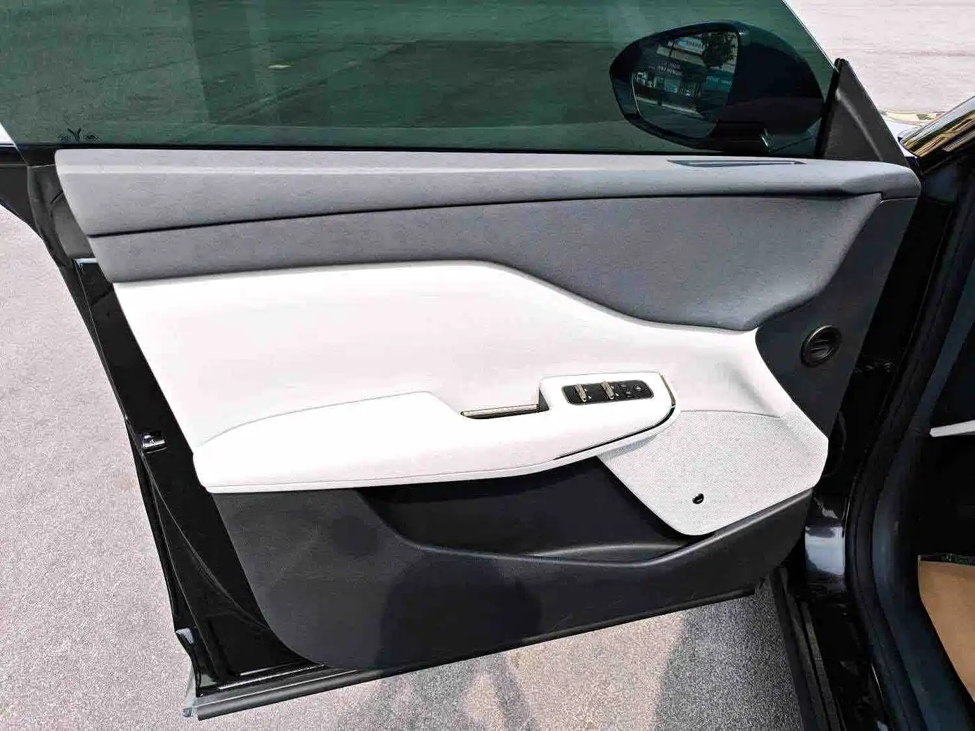 Voyah Auto Voyah Zhiyin 2024 Long Range Super Charging Edition фото 8