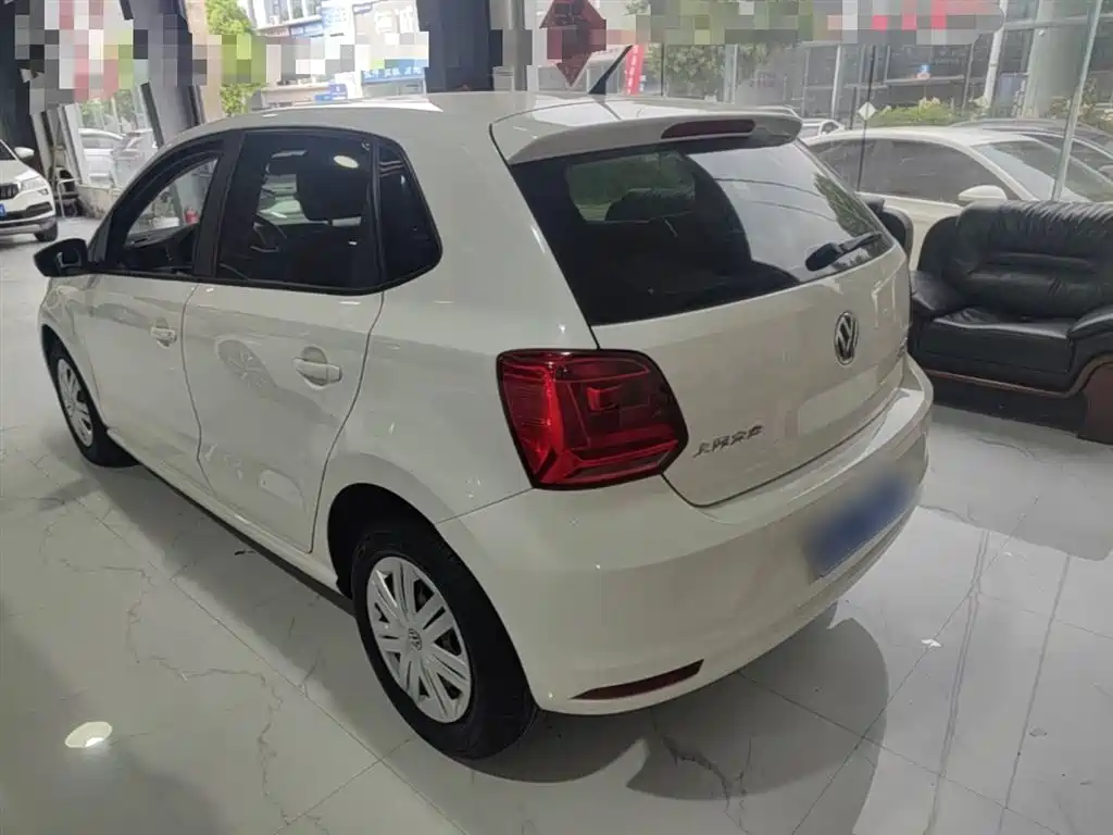 Volkswagen Polo 2018 1.5L Auto Safe Drive фото 5