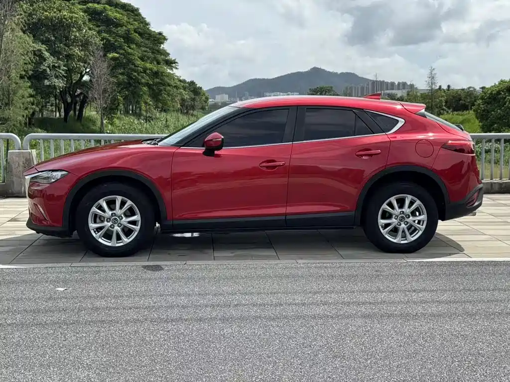 Photo 25 - Mazda CX-4
