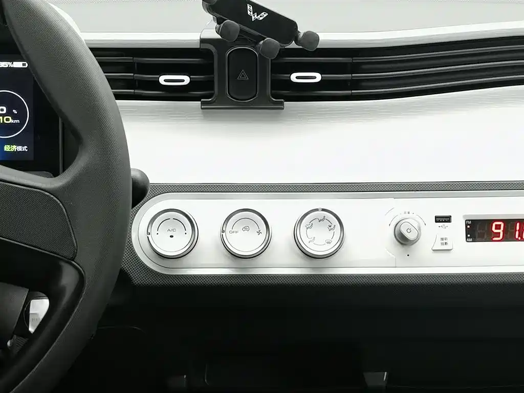 WULING AUTOMOBILE HONGGUANG MINIEV