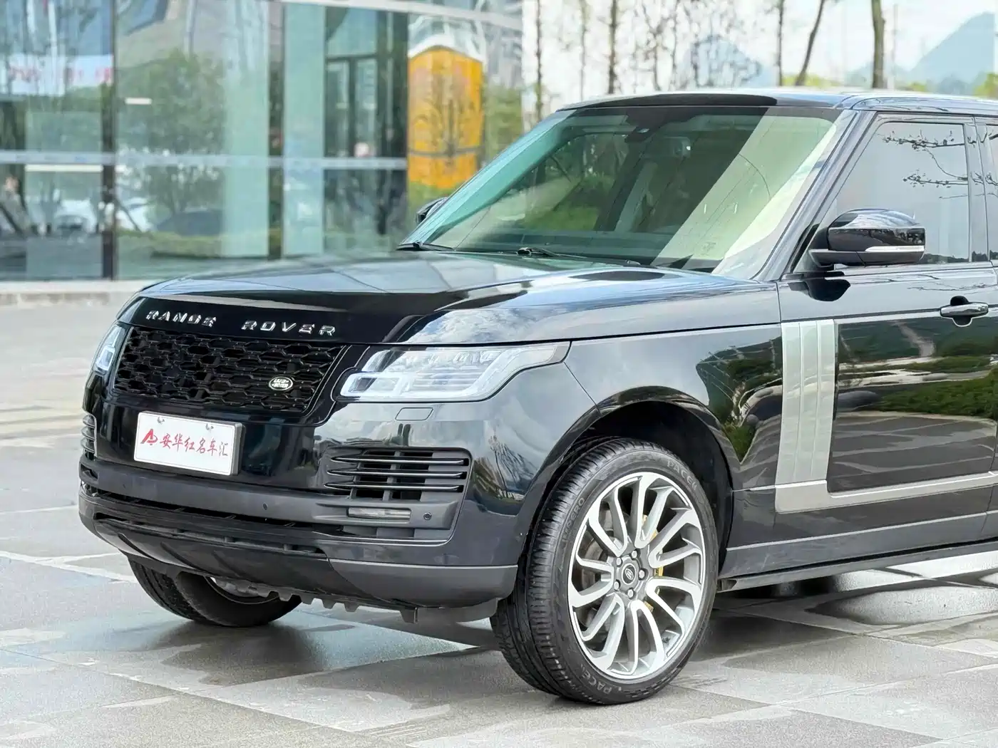 Land Rover Range Rover 2015 3.0 SC V6 Vogue фото 17