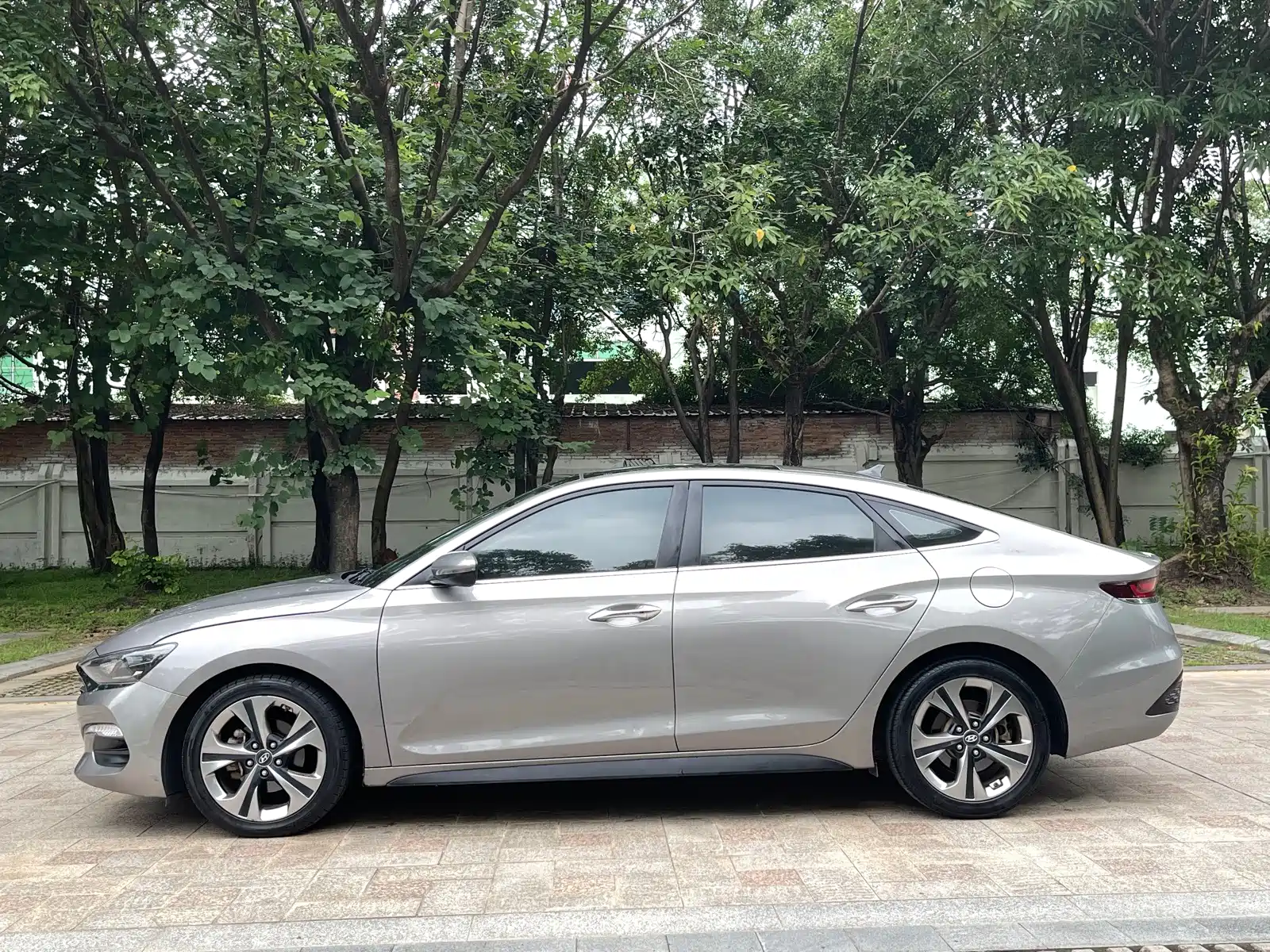 صورة 7 - Hyundai Lafesta