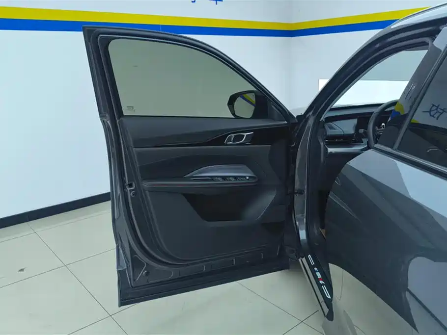 CHANGAN CHANGAN AUCHAN Z6