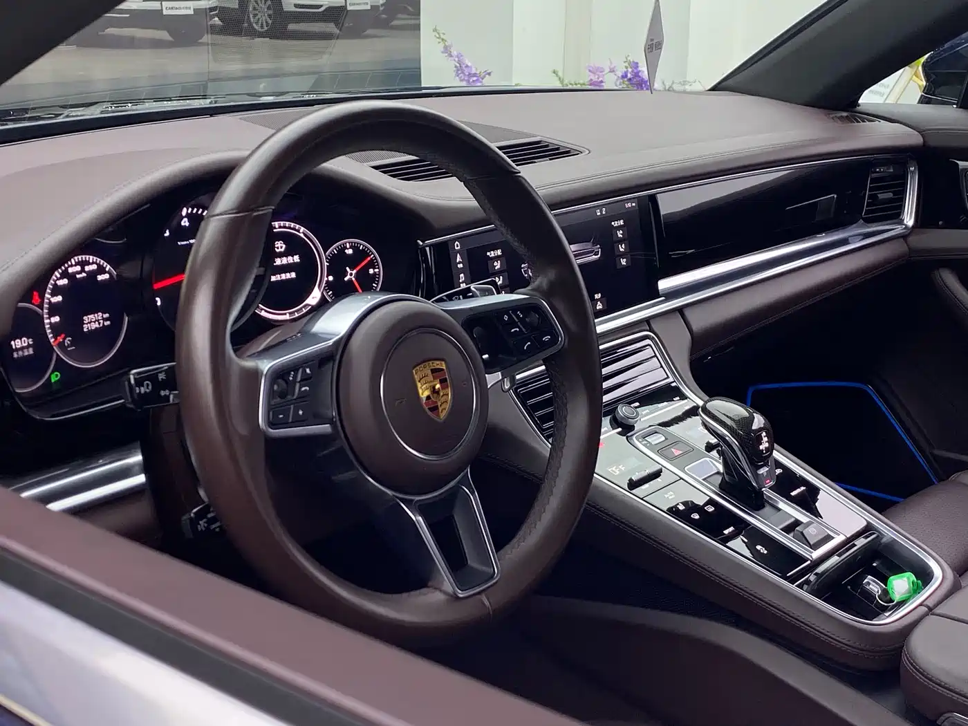 Porsche Panamera 2017 Panamera 4 Executive Long Wheelbase 3.0T фото 27