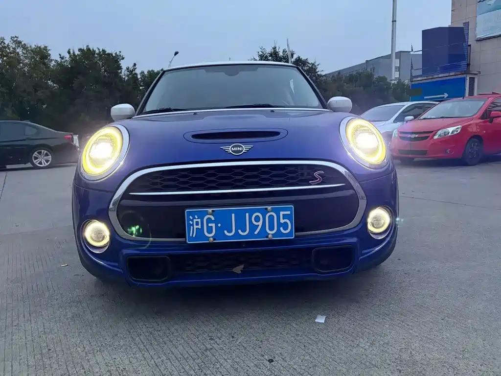 Фото 2 - MINI MINI