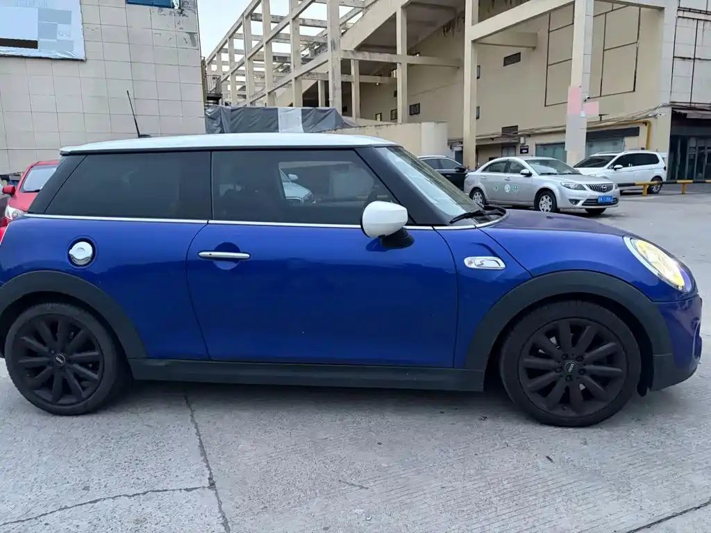 Фото 4 - MINI MINI