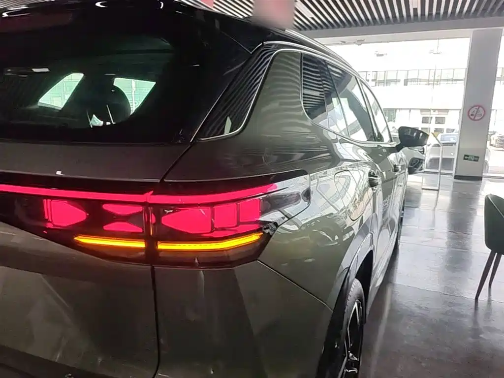 Volkswagen Tayron 2025 Model Tayron L 380TSI 4WD Luxury Easy Package фото 8