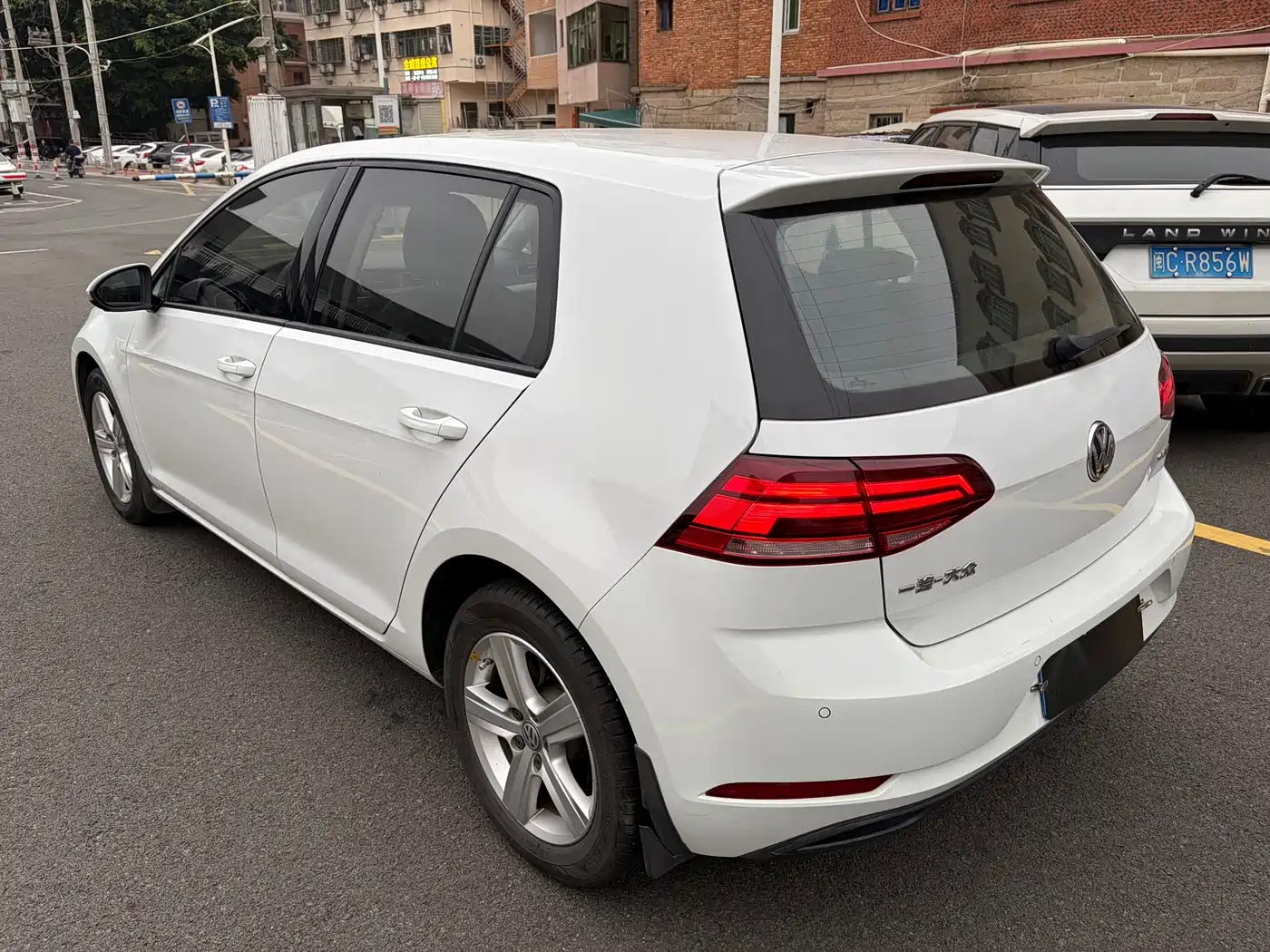 Volkswagen Golf 2018 1.6L Automatic Fashion фото 7