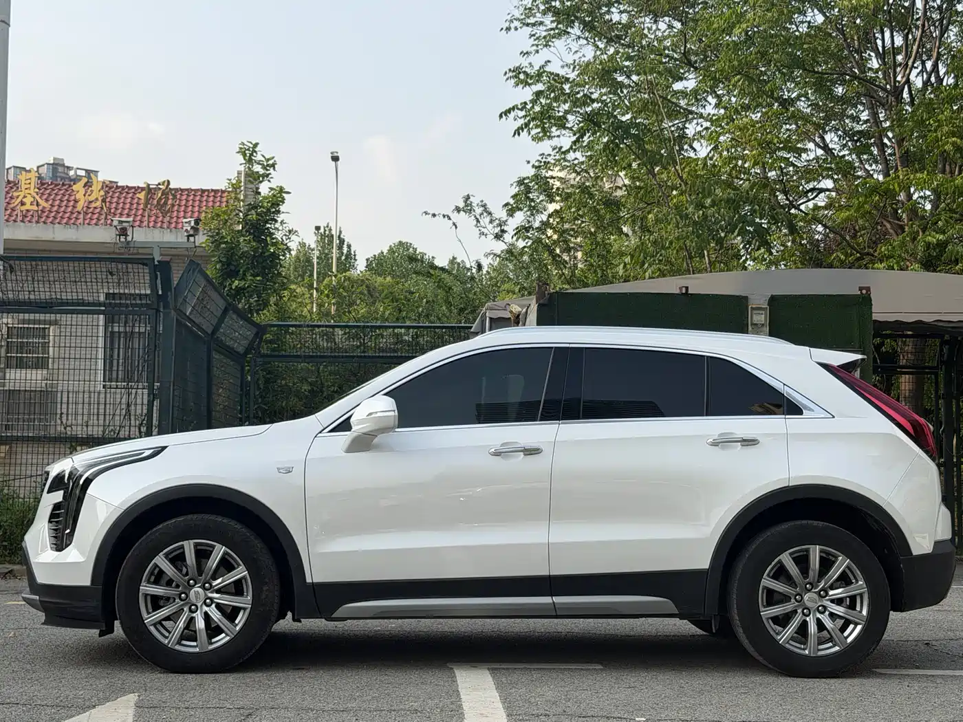 Cadillac XT4 2020 28T FWD Leading Trim фото 10