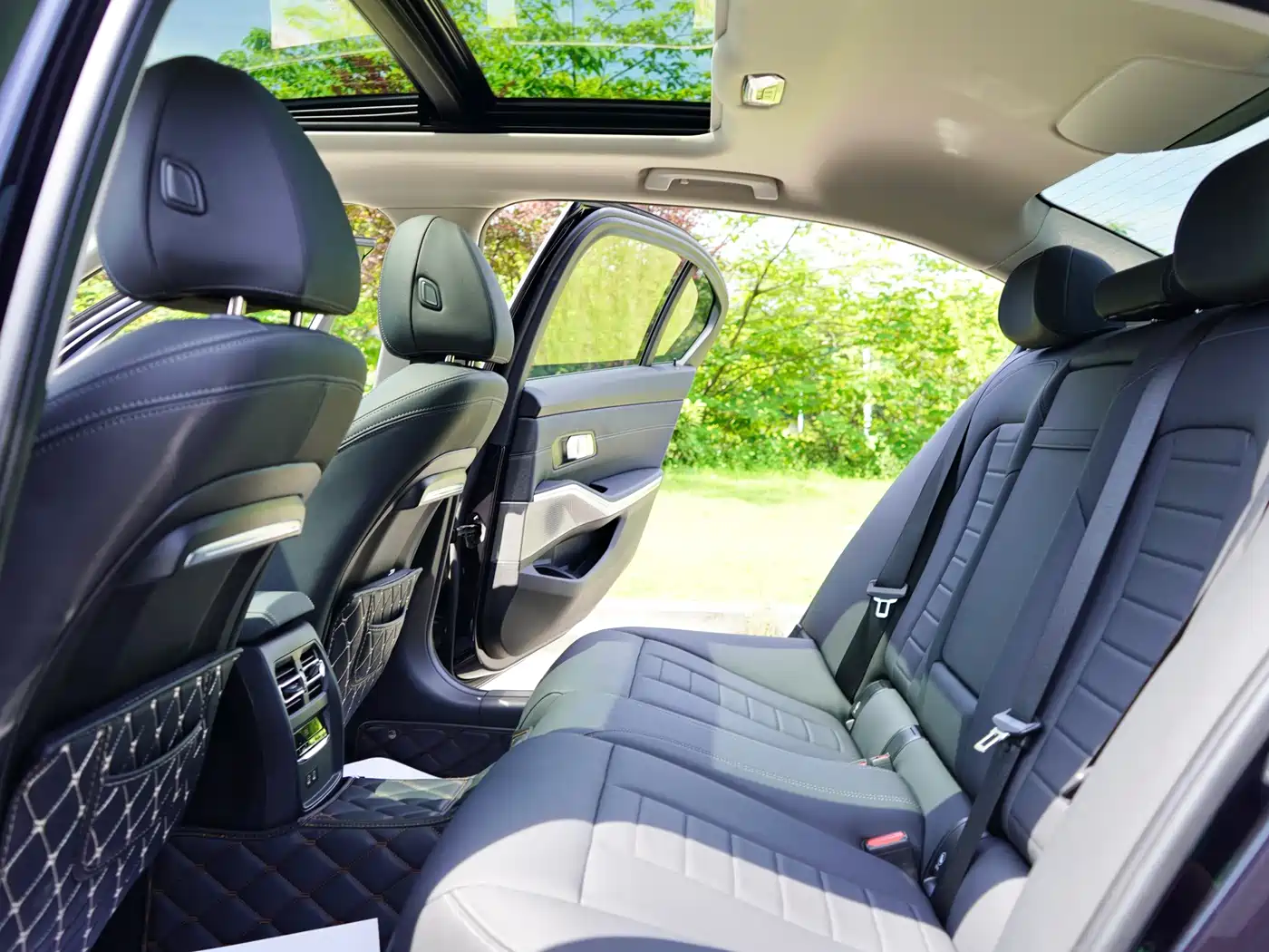 BMW 3 Series 2020 325Li M Sport Package фото 12