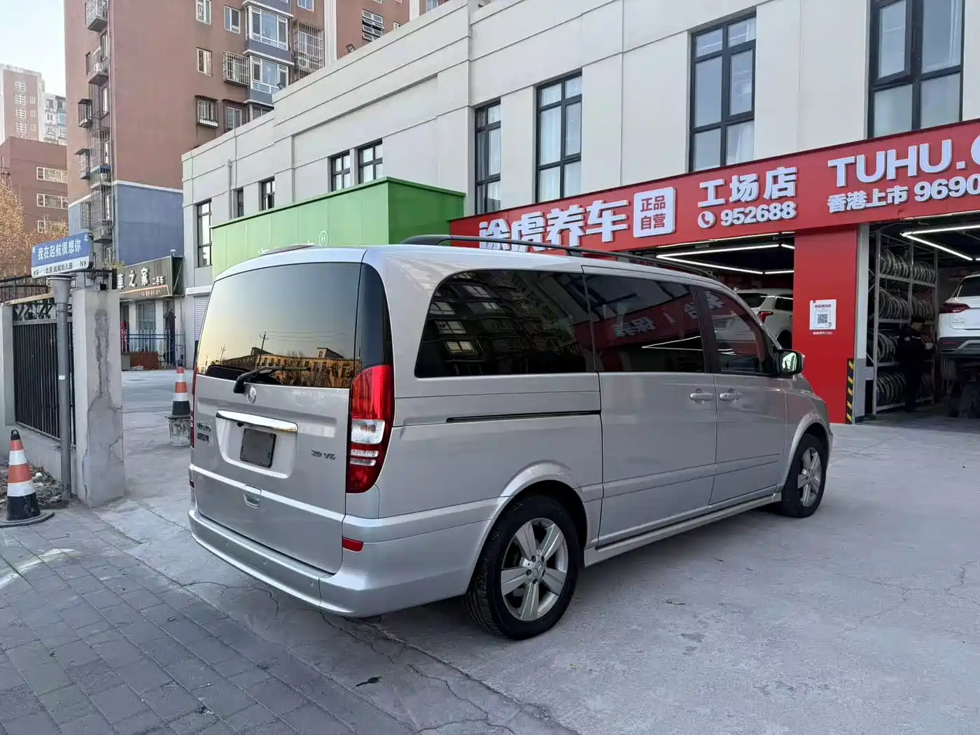 Mercedes-Benz Viano 2013 3.0L Privilege Edition фото 6