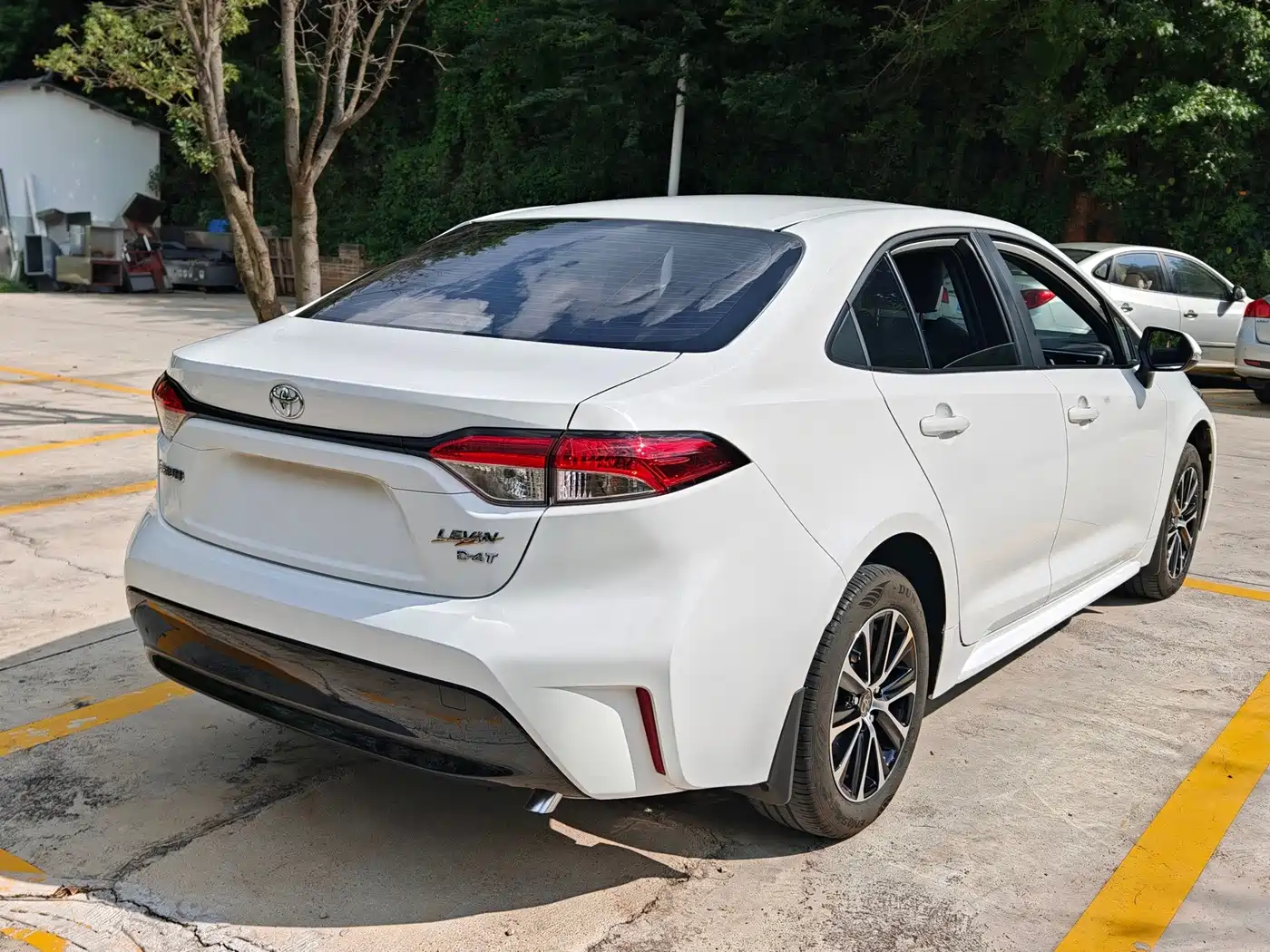 Toyota Levin 2025 2024 185T CVT Luxury Edition