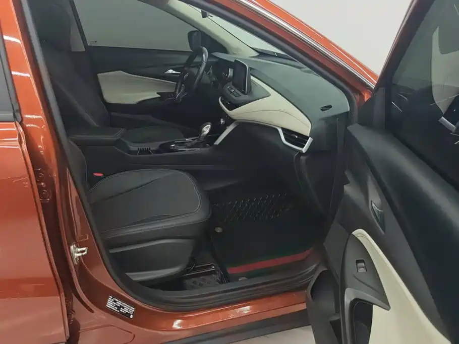 Фото 8 - Buick Encore