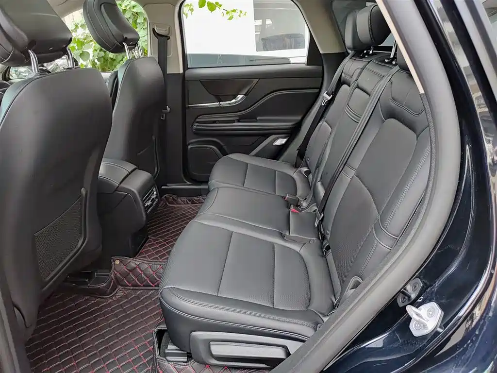 LINCOLN ADVENTURER